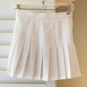 Vintage (Kaelin) white pleated skirt